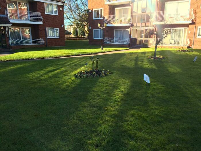 2 Bedroom Flat To Rent In Menlove Mansions, Liverpool, L18