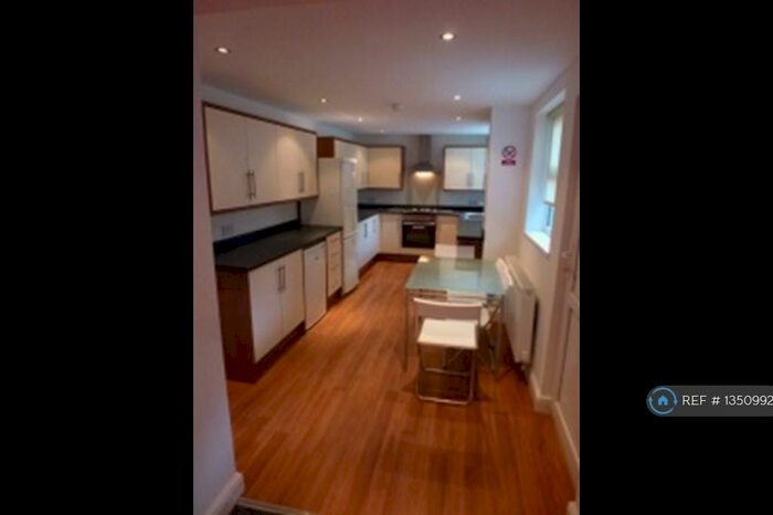 5 Bedroom Terraced House To Rent In Connaught Road, Liverpool, L7