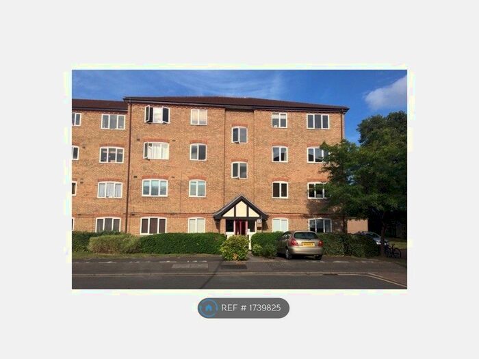 1 Bedroom Flat To Rent In Varsity Drive, Twickenham, TW1