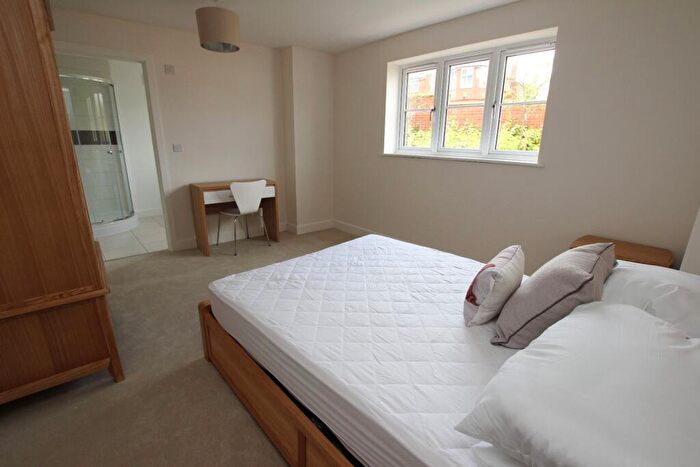 1 Bedroom Detached House To Rent In Brunswick Hill, Reading, RG1