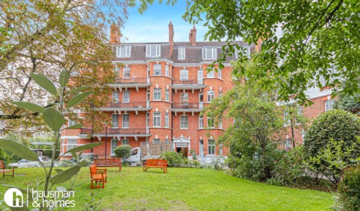3 Bedroom Flat To Rent In King's Gardens, Kilburn, NW6