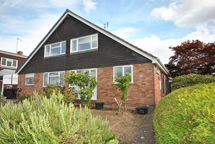3 Bedroom Semi Detached House For Sale In Obelisk Rise, Northampton, NN2