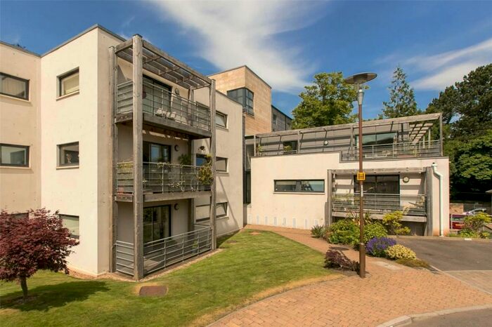 3 Bedroom Apartment To Rent In South Oswald Road, Edinburgh, EH9