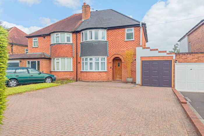 3 Bedroom Semi-Detached House For Sale In Shawhurst Lane, Hollywood, Birmingham, B47