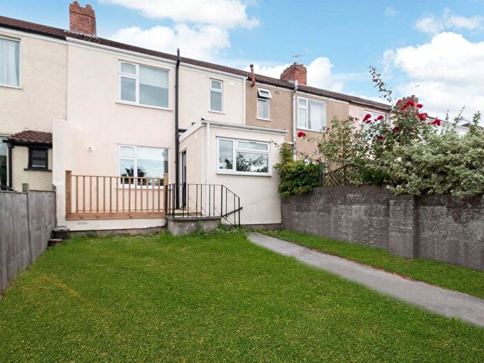 4 Bedroom Semi-Detached House To Rent In Southmead Road, Bristol, BS10