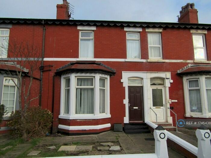 2 Bedroom Flat To Rent In First Floor Sherbourne Road, Blackpool, FY1