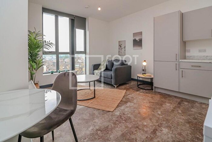 1 Bedroom Apartment To Rent In Highpoint, , Garden & Gym, BD1