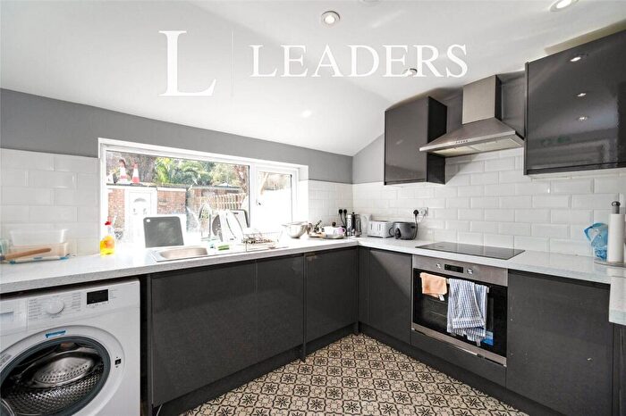 5 Bedroom Terraced House To Rent In Fawcett Road, PO4