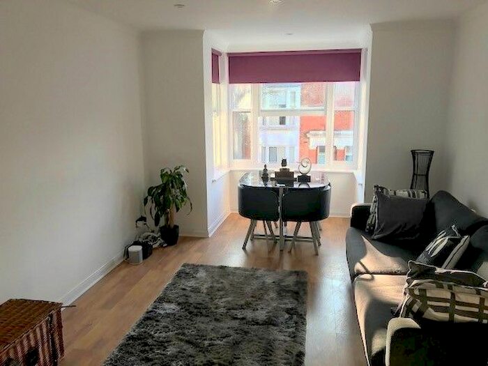 1 Bedroom Flat To Rent In Buckingham Road, Brighton, BN1