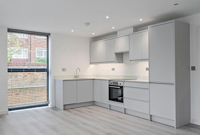 1 Bedroom Flat For Sale In St. James Road, Sutton, SM1