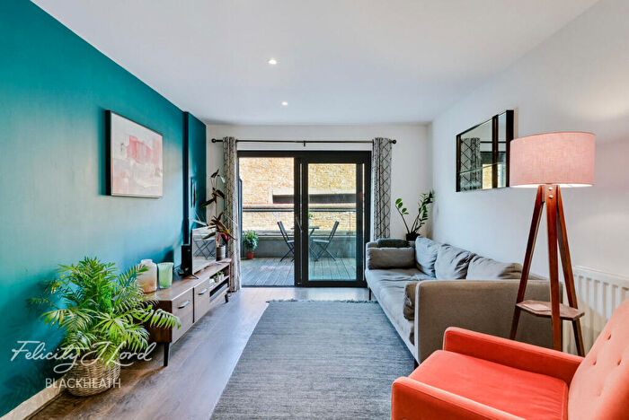 1 Bedroom Apartment For Sale In Royal Carriage Mews, London, SE18