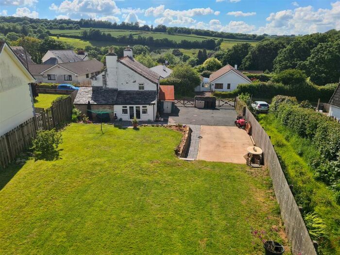 3 Bedroom Cottage For Sale In Southcoombe Road, Downgate, PL17