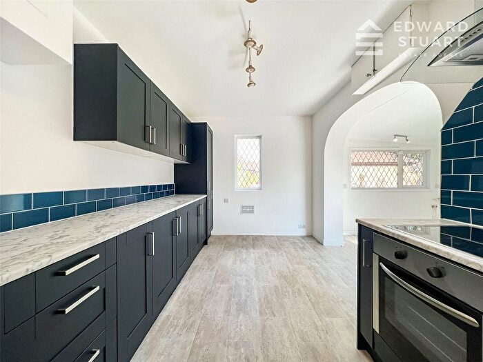 2 Bedroom Bungalow For Sale In Peterborough Road, Crowland, Peterborough, Lincolnshire, PE6