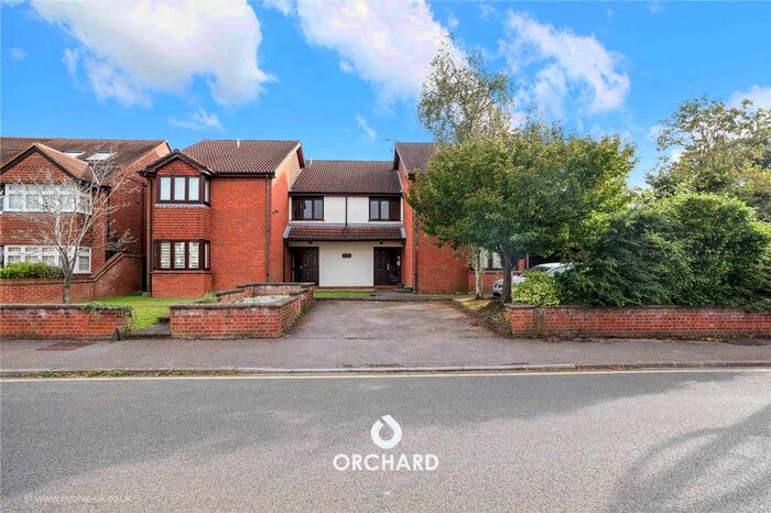 Studio To Rent In Oak Avenue, Ickenham, UB10