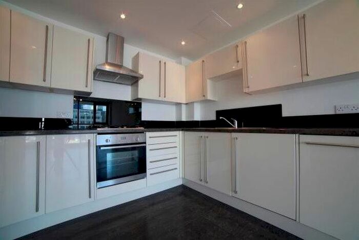 1 Bedroom Flat To Rent In The Crescent, Plymouth, PL1