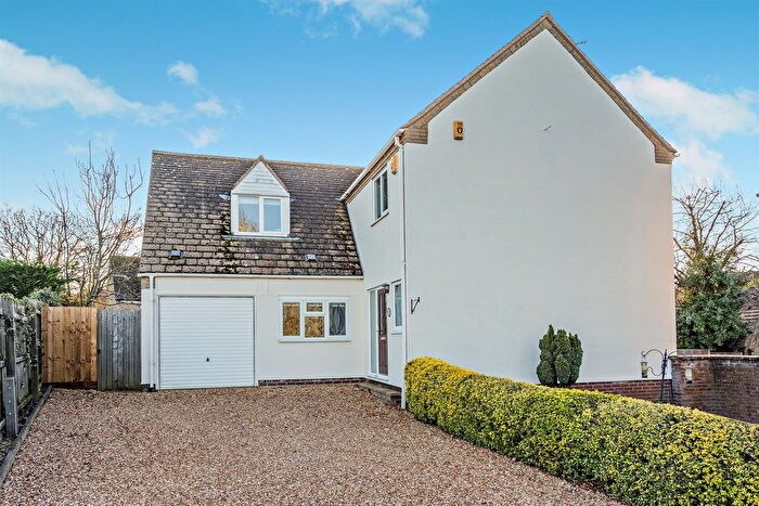 4 Bedroom Detached House For Sale In Wansford Road, Elton, Peterborough, PE8