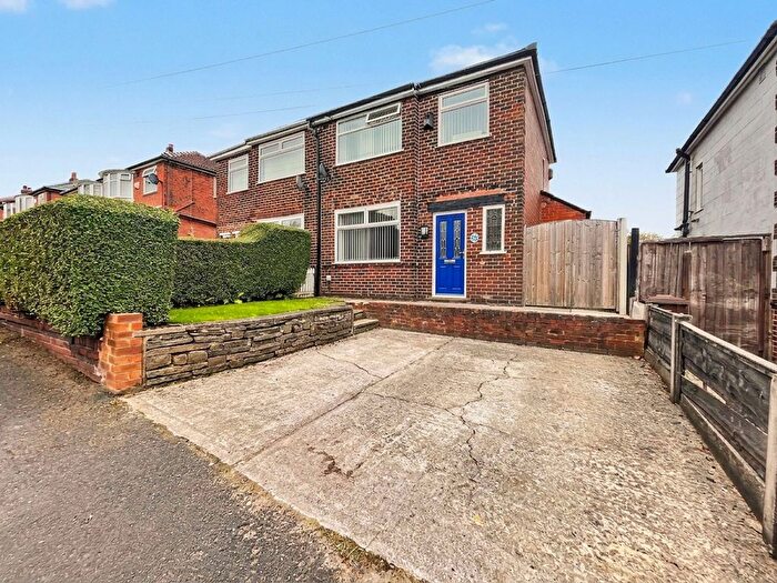3 Bedroom Semi-Detached House For Sale In Outwood Road, Radcliffe, M26