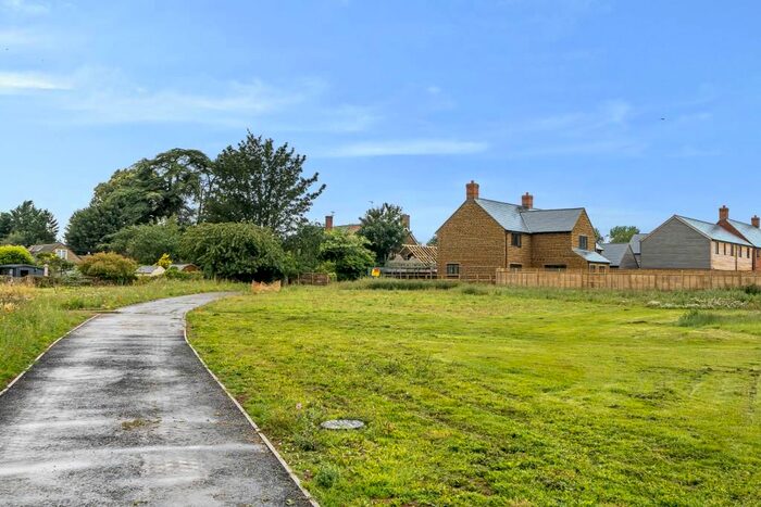 4 Bedroom Semi-Detached House For Sale In Plot The Botham, Boundary Edge, Chipping Warden, Oxfordshire, OX17