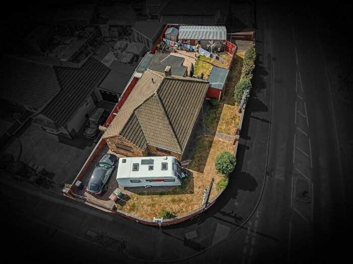 2 Bedroom Bungalow For Sale In Noose Lane, Willenhall, WV13