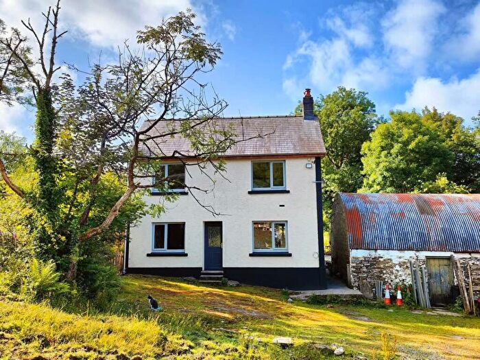 4 Bedroom Smallholding For Sale In Llansawel, Llandeilo, SA19
