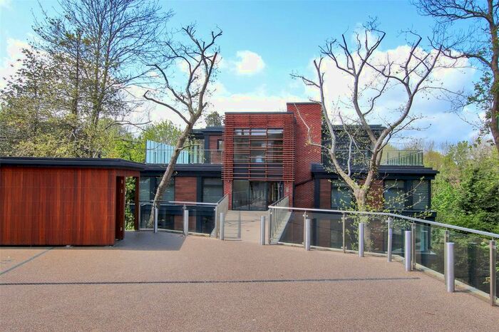 3 Bedroom Flat To Rent In Granville Road, Sevenoaks, Kent, TN13