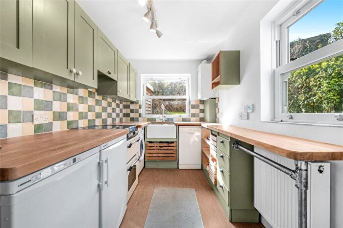 2 Bedroom Terraced House To Rent In Dorset, DT1