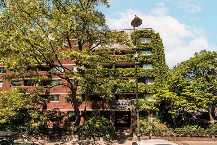 1 Bedroom Flat To Rent In Cromwell Road, Earls Court, SW5