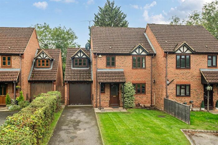 4 Bedroom Semi-Detached House For Sale In Sylvester Close, Winnersh, Berkshire, RG41