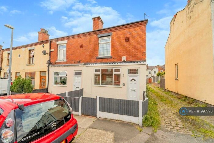 3 Bedroom End Of Terrace House To Rent In Hodge Road, Worsley, Manchester, M28