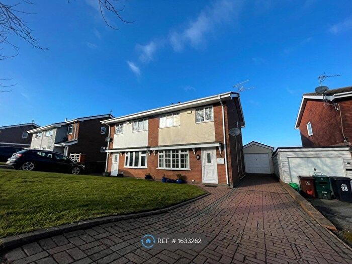 3 Bedroom Semi-Detached House To Rent In St. Andrews Road, Colwyn Bay, LL29