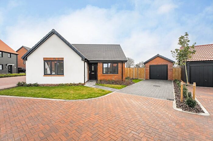 2 Bedroom Detached Bungalow For Sale In The Fields, Bacton, IP14