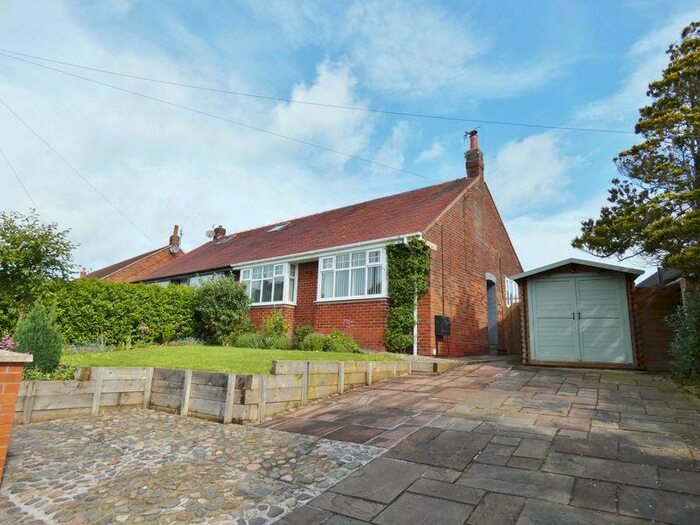 2 Bedroom Semi-Detached Bungalow To Rent In Preston Old Road, Freckleton, PR4