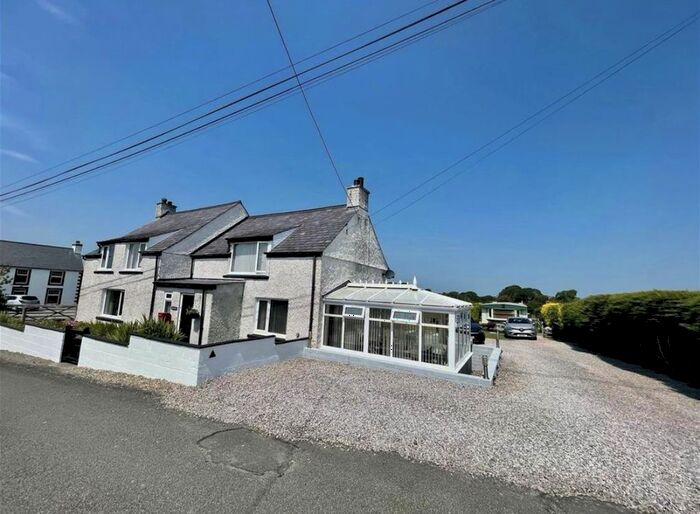 4 Bedroom Detached House For Sale In Bethel, Bodorgan, LL62