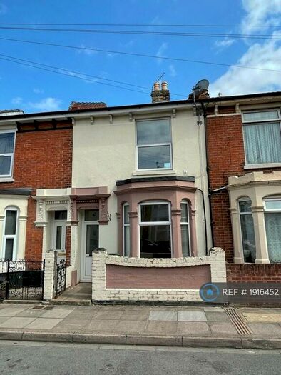 3 Bedroom Terraced House To Rent In Shearer Road, Portsmouth, PO1