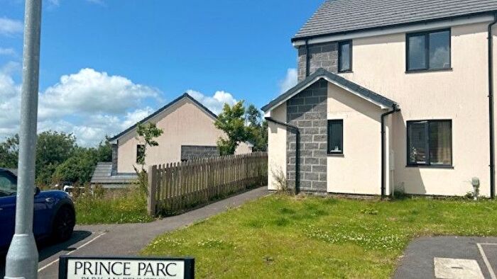 2 Bedroom End Terrace House For Sale In Prince Parc, Bodmin, PL31