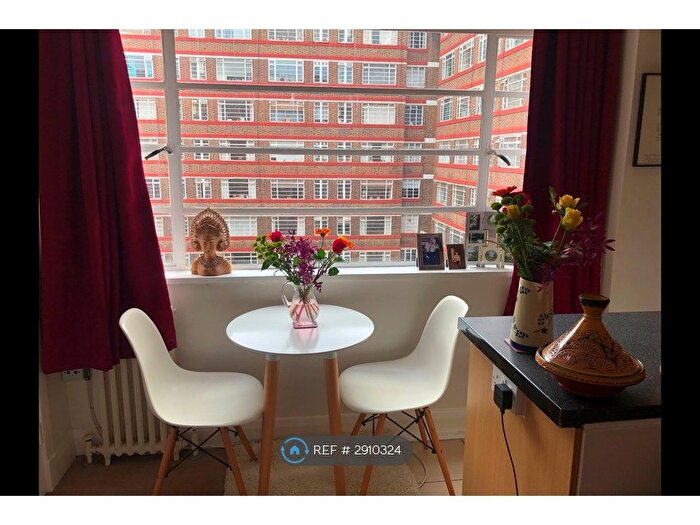 Studio To Rent In Du Cane Court, London, SW17