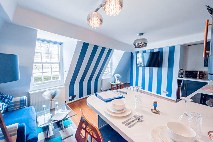 1 Bedroom Flat To Rent In North Parade, Bath, BA1