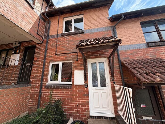 2 Bedroom Terraced House For Sale In Farm Hill, Exwick, EX4