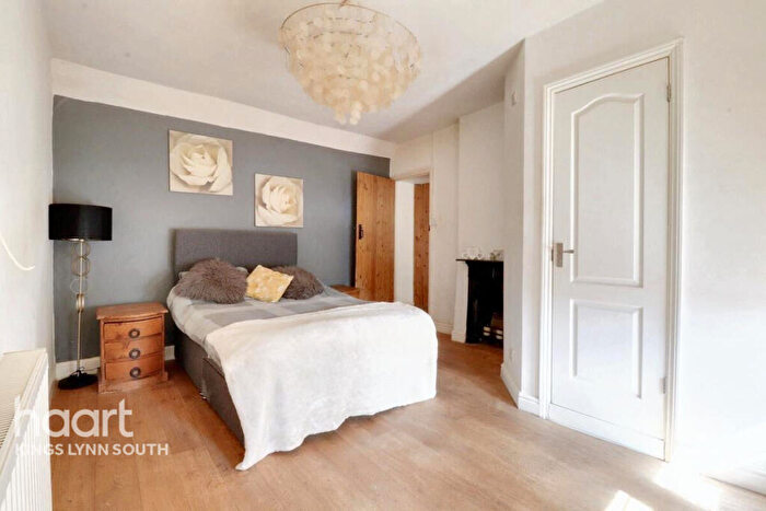 2 Bedroom Character Property For Sale In Smithy Road, Ingoldisthorpe, PE31