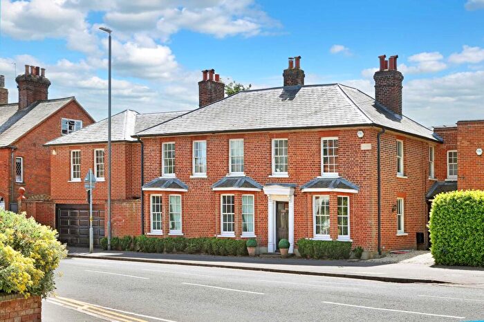 5 Bedroom House For Sale In Aylesbury End, Beaconsfield, Buckinghamshire, HP9