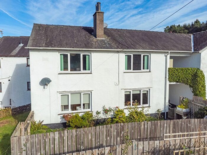 2 Bedroom Flat For Sale In High Greenbank, Ambleside, LA22