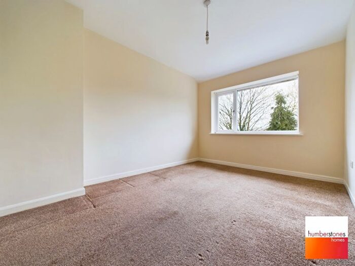 3 Bedroom Semi-Detached House For Sale In Woodhouse Road, Quinton, Birmingham, B32