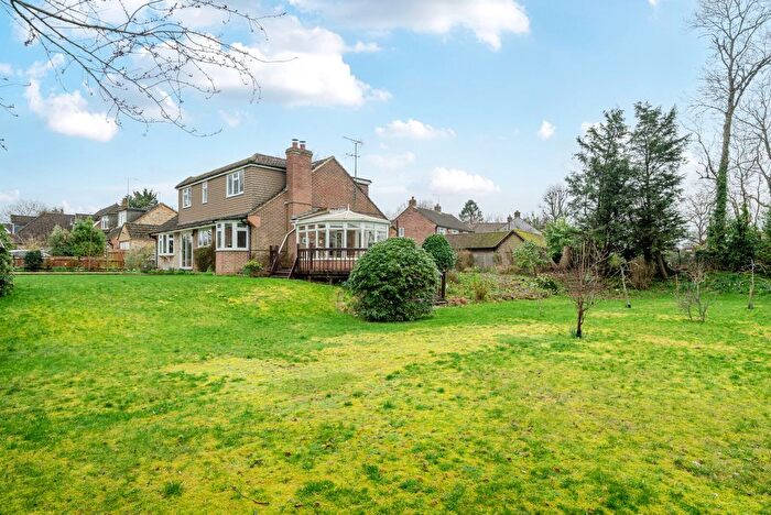 5 Bedroom Detached House For Sale In Little Green Lane, Farnham, GU9
