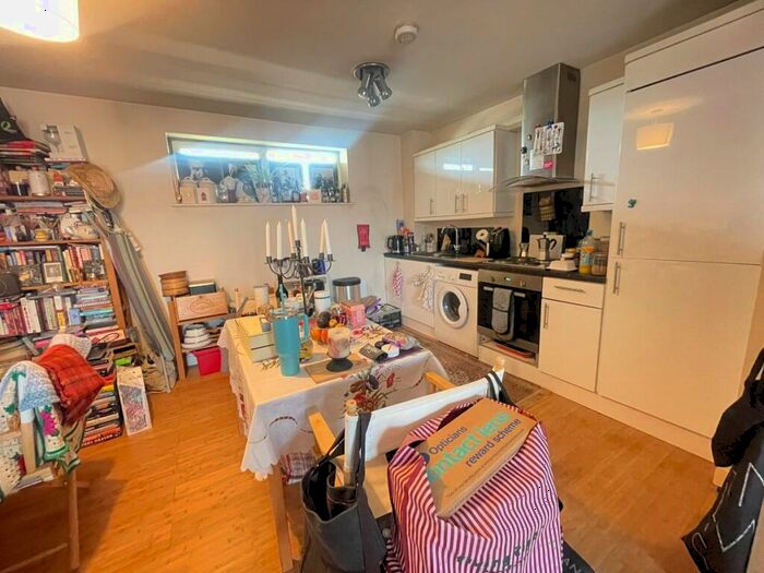1 Bedroom Flat To Rent In Chapter Road, London, NW2