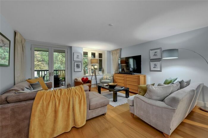 2 Bedroom Flat To Rent In Ascot Place, Windsor Road, Ascot, Berkshire, SL5