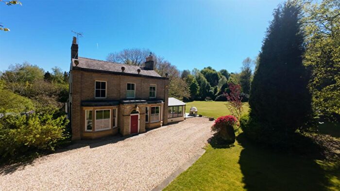 5 Bedroom Detached House For Sale In Green Lane, Hyde, SK14