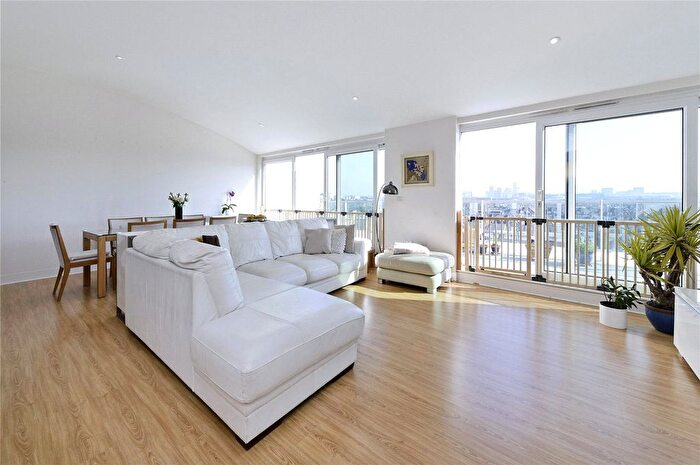 2 Bedroom Flat To Rent In Bromyard House, Bromyard Avenue, London, W3