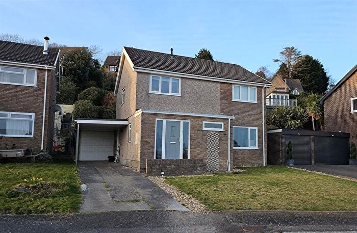 4 Bedroom Detached House For Sale In Mumbles Head Park, Pembrey, Burry Port, SA16