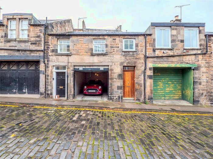 2 Bedroom Flat To Rent In Gloucester Lane, Edinburgh, Midlothian, EH3