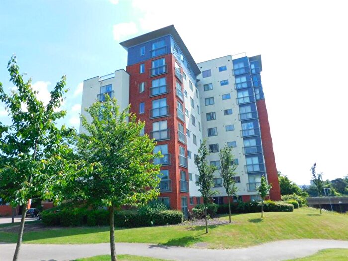 2 Bedroom Apartment For Sale In Kilby Road, Stevenage, Herts, SG1